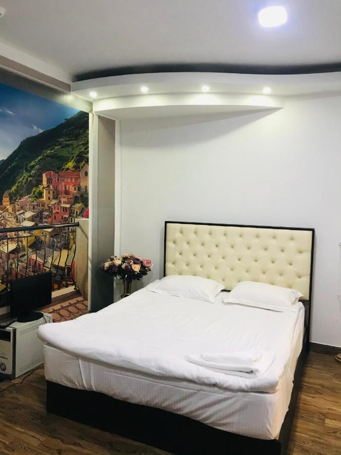 Studio Apartment Near Republic Square Yerevan Exterior photo